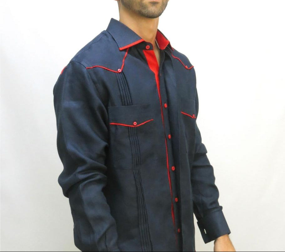 Guayabera azul oscuro con vivos rojos