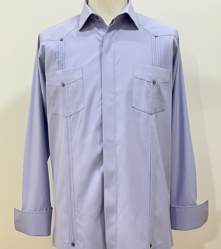 Guayabera azul claro