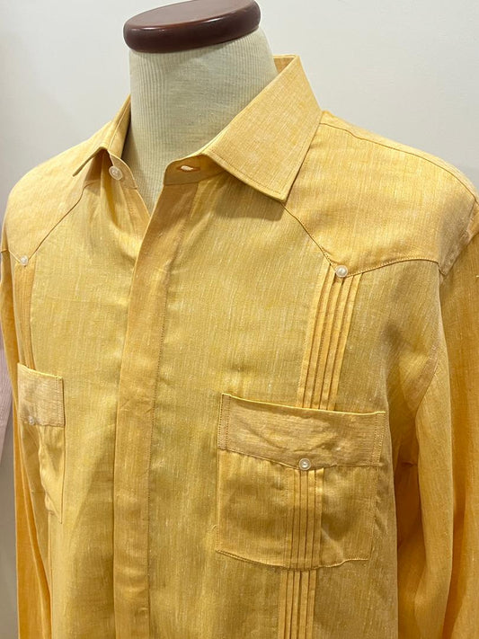 Guayabera naranja sin vivos
