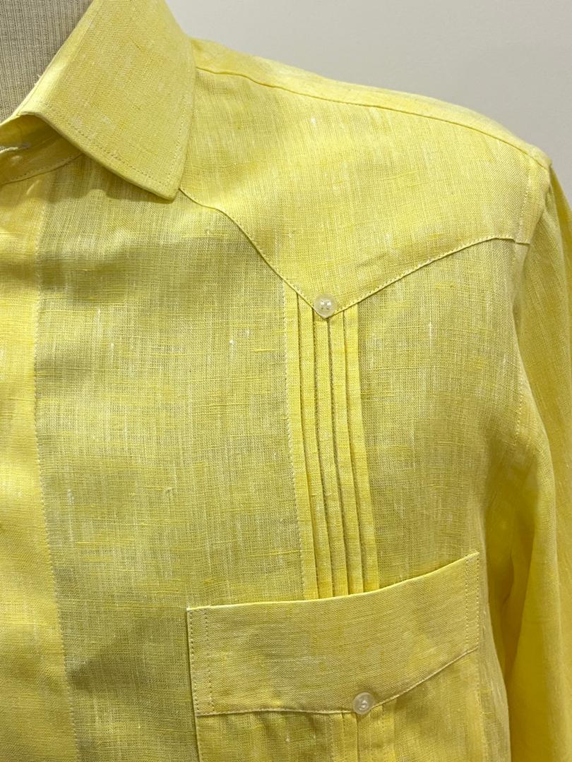 Guayabera amarillo sin vivos