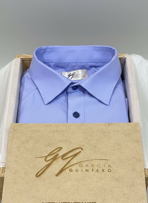 Guayabera azul claro