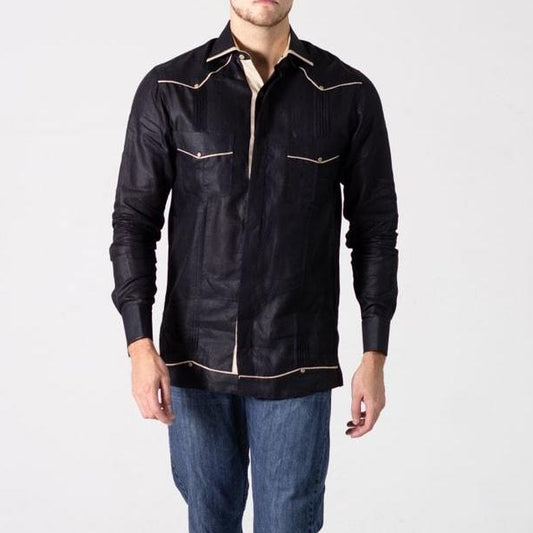 Guayabera negra con vivos beige